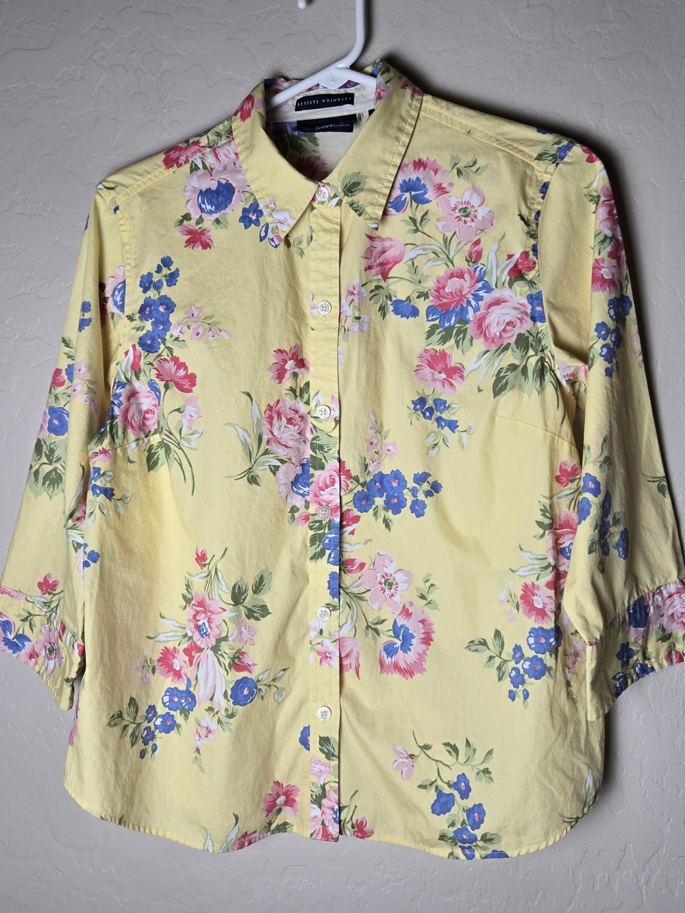 Liz Claiborne Women's Yellow Floral Button Up Shirt 3/4 Sleeve Wrinkle-Resistant
